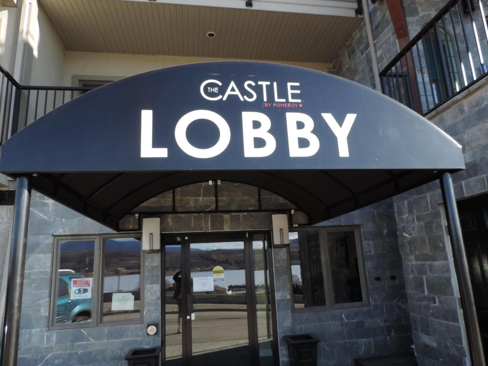 The Castle At Swan Lake Vernon Bagian luar foto